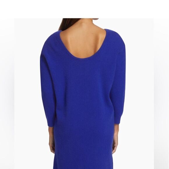 Frame Cashmere Blend Sweater
Padded Shoulder Knee Length Blue...NWT Size S - Picture 4 of 8